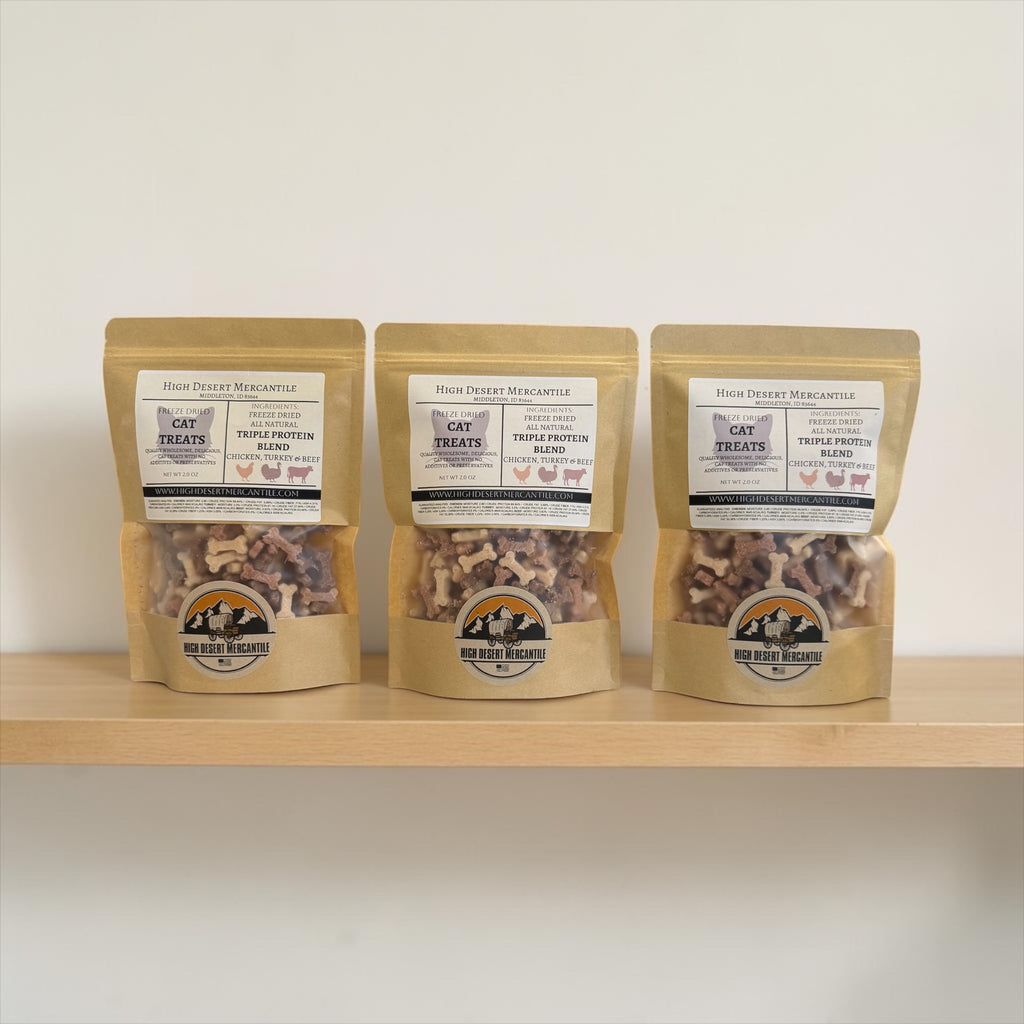 Cat Treats | Freeze Dried Triple Protein Blend with Chicken, Turkey & Beef